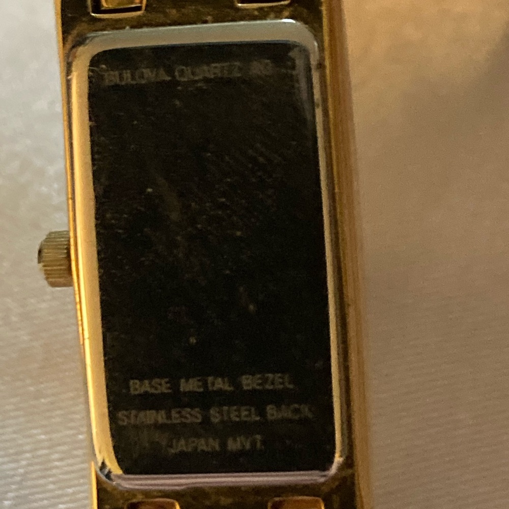 Bulova Gold Rectangular Watch - Picture 3 of 7